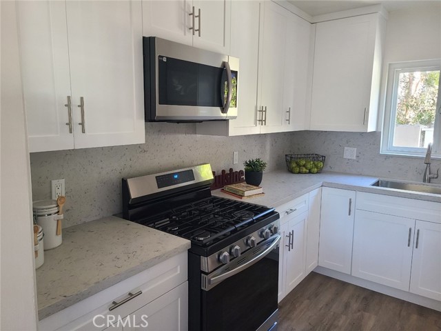 Detail Gallery Image 3 of 13 For 1206 Phelan, Redondo Beach,  CA 90278 - 4 Beds | 2 Baths