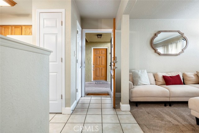 Detail Gallery Image 1 of 29 For 2881 Huntington Bld #137,  Fresno,  CA 93721 - 1 Beds | 1 Baths