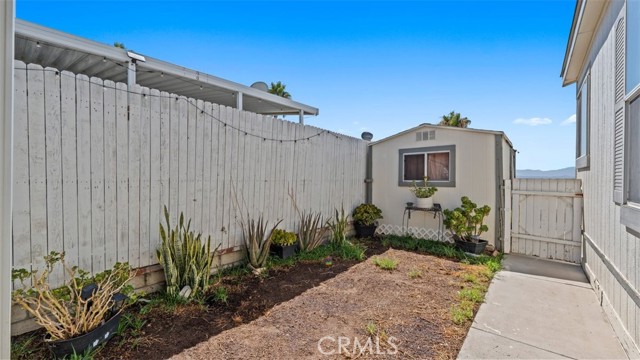 3700 Quartz Canyon Road, Jurupa Valley CA: https://media.crmls.org/medias/6d222942-28d3-4f65-a6b2-e0c5dc897881.jpg