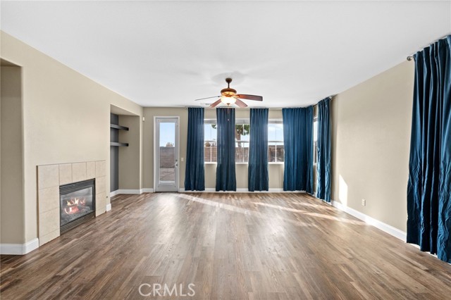 1829 Overland Court, Hemet CA: https://media.crmls.org/medias/6d232bde-1983-4f1b-a047-f83c2e451bf6.jpg