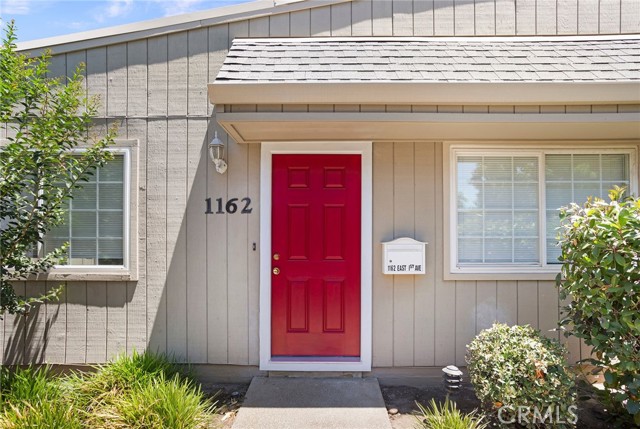 Detail Gallery Image 1 of 46 For 1162 E 1st Ave, Chico,  CA 95926 - 3 Beds | 1/1 Baths
