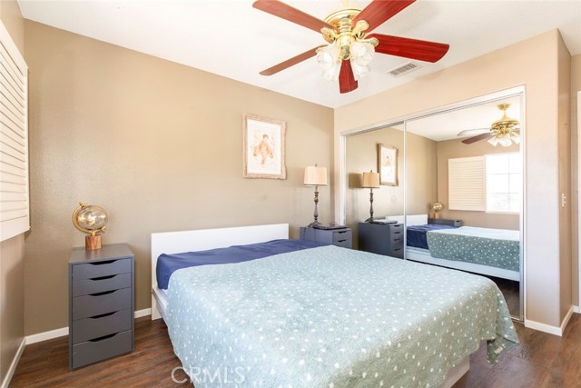 28741 Park Woodland Place, Saugus CA: https://media.crmls.org/medias/6d23ef47-c9f2-46e0-924e-fa38cf78869c.jpg