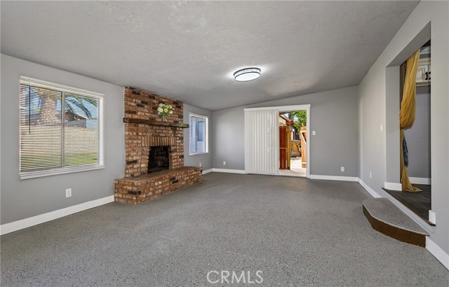 Detail Gallery Image 11 of 23 For 18206 Seville, Fontana,  CA 92335 - 3 Beds | 1 Baths