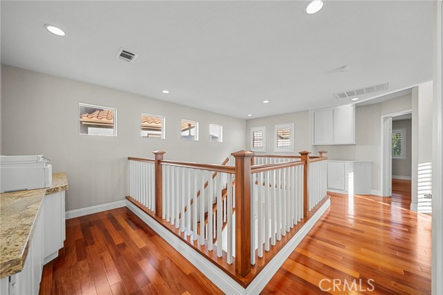 Detail Gallery Image 34 of 58 For 27641 Atlas Ln, Canyon Country,  CA 91351 - 4 Beds | 2/1 Baths