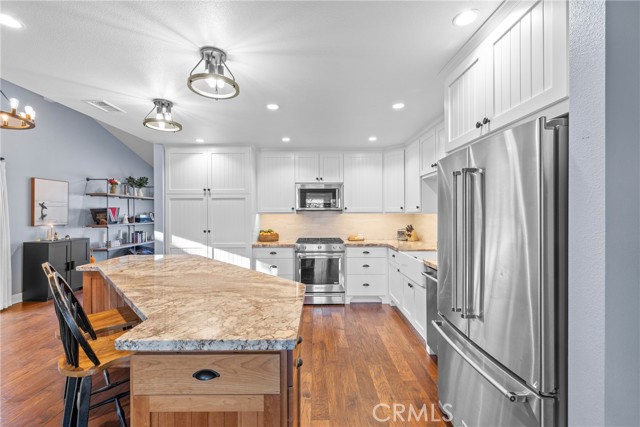 Detail Gallery Image 8 of 41 For 8919 Alta Loma, Rancho Cucamonga,  CA 91701 - 4 Beds | 2 Baths