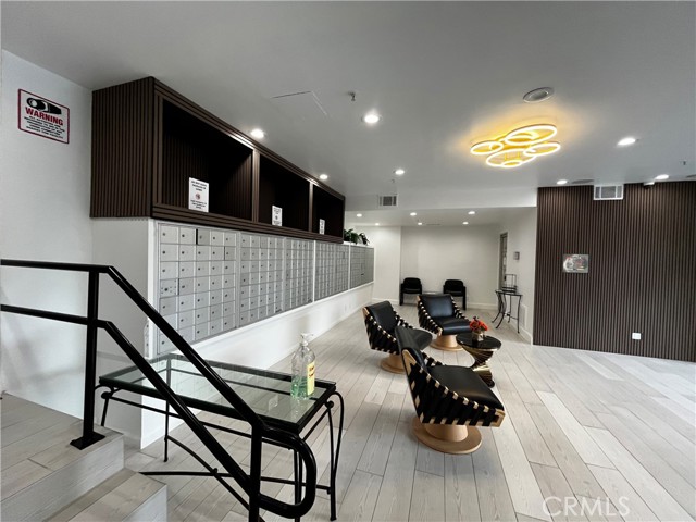 Detail Gallery Image 3 of 12 For 10982 Roebling Ave #455,  Los Angeles,  CA 90024 - 1 Beds | 1 Baths