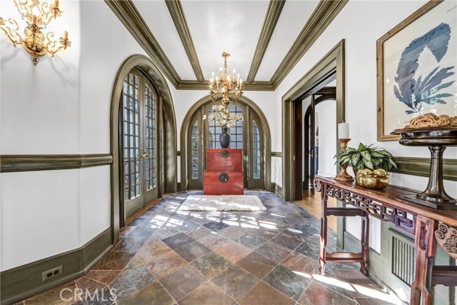 1215 Wentworth, Pasadena CA: https://media.crmls.org/medias/6d2748f9-cfad-4960-8282-f089d5c17300.jpg