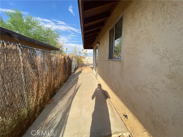 Detail Gallery Image 7 of 14 For 6296 Cholla Ave, Twentynine Palms,  CA 92277 - 2 Beds | 2 Baths