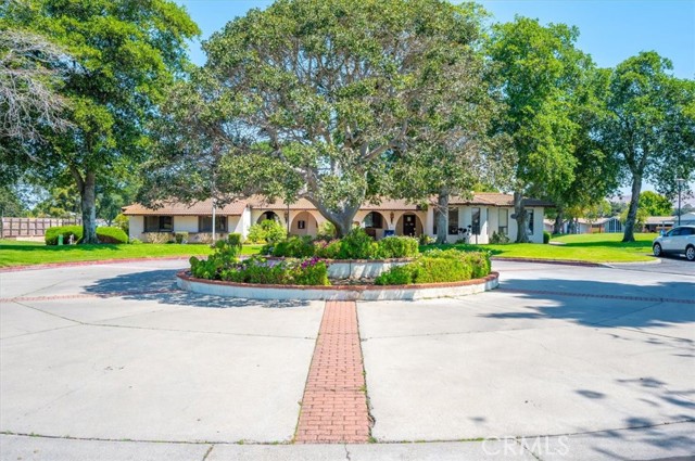 519 W Taylor Street, Santa Maria CA: https://media.crmls.org/medias/6d28c60e-8cc7-4561-85e0-6d1c819b20bf.jpg