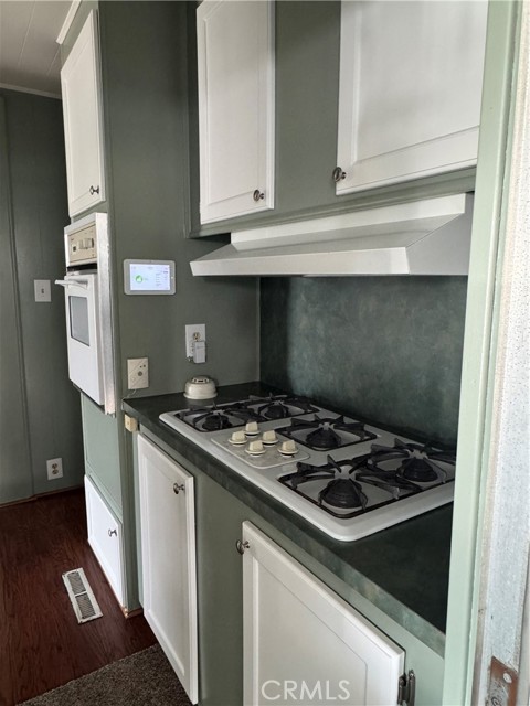 Detail Gallery Image 20 of 50 For 301 E Foothill #063,  Pomona,  CA 91767 - 2 Beds | 1 Baths