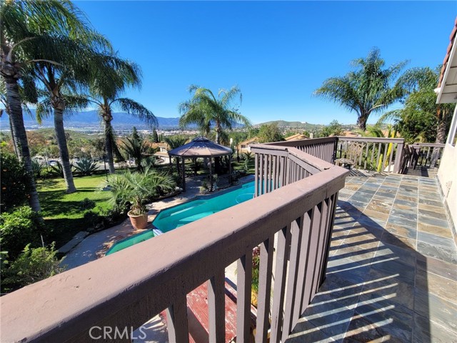 Image 20 of 30 For 560 Calhoun Street