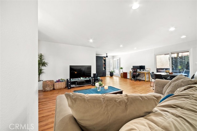 Detail Gallery Image 5 of 40 For 3939 N Virginia #312,  Long Beach,  CA 90807 - 2 Beds | 2 Baths