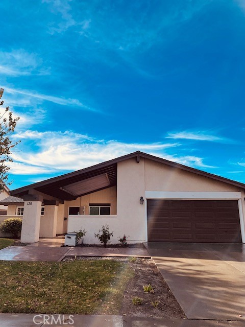 139 S La Paz Street, Anaheim Hills CA: https://media.crmls.org/medias/6d2954de-260d-4fde-8d3b-fe86cc4ae3ce.jpg