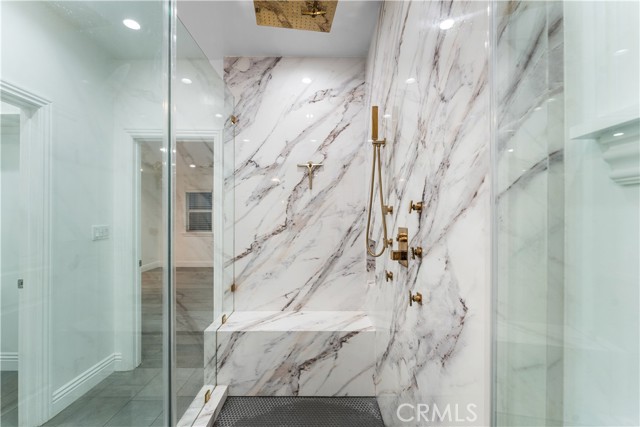 Detail Gallery Image 36 of 61 For 6418 Ringsdale Ct, Bakersfield,  CA 93313 - 3 Beds | 2/1 Baths