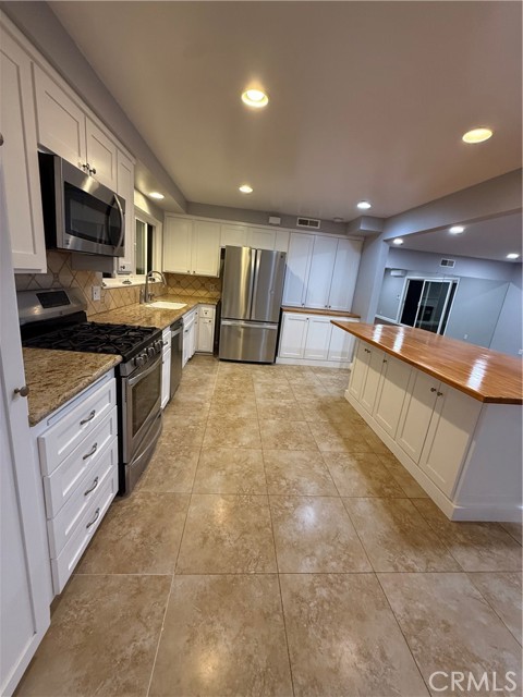 4561 Mimosa Drive, Yorba Linda CA: https://media.crmls.org/medias/6d2a24a2-1292-47be-8a52-fd01d8f820a4.jpg