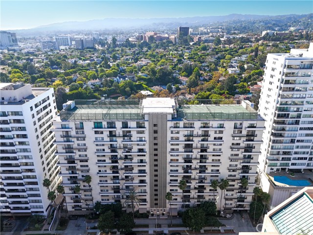 Detail Gallery Image 30 of 31 For 10535 Wilshire Bld #D01,  Los Angeles,  CA 90024 - 2 Beds | 2 Baths