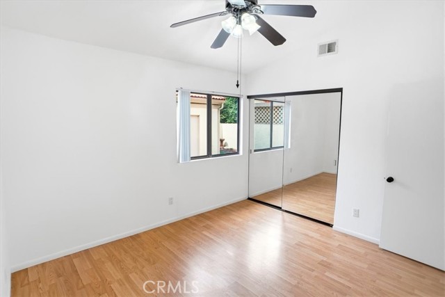 Detail Gallery Image 14 of 17 For 19950 Avenue of the Oaks, Newhall,  CA 91321 - 2 Beds | 2 Baths