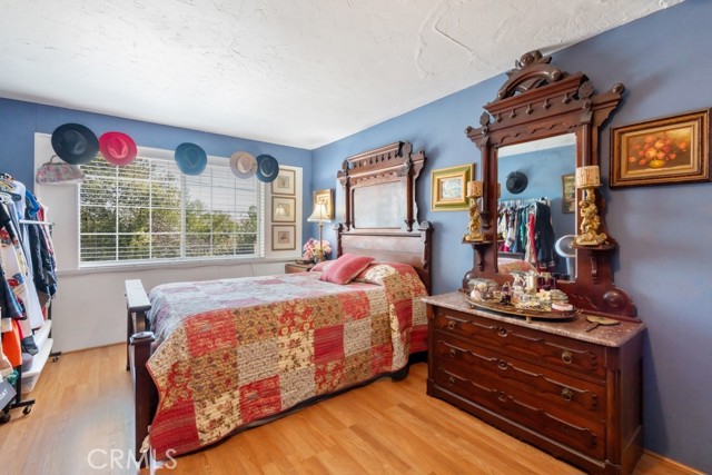 Detail Gallery Image 15 of 34 For 17247 Encina Dr, Lake Elsinore,  CA 92530 - 5 Beds | 2/1 Baths