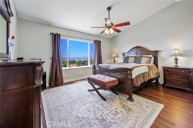 22075 Naples Drive, Moreno Valley CA: https://media.crmls.org/medias/6d2bb49e-4164-4ab9-8854-6b5a6f1fe357.jpg