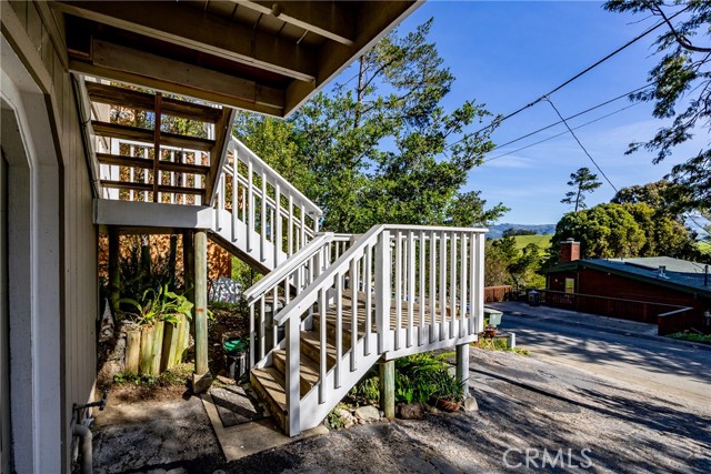 Detail Gallery Image 2 of 45 For 1935 Spencer St, Cambria,  CA 93428 - 2 Beds | 2 Baths