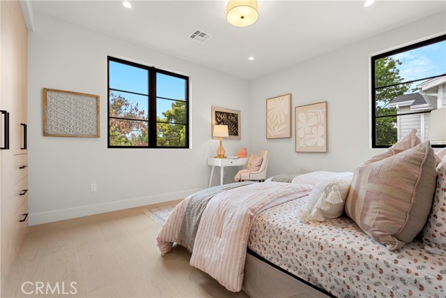 Detail Gallery Image 32 of 67 For 4634 Vesper, Sherman Oaks,  CA 91403 - 5 Beds | 5/1 Baths