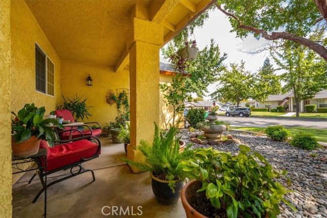 2386 Farmington Avenue, Chico CA: https://media.crmls.org/medias/6d2cbd3f-2012-4489-aafa-2d906125dbdc.jpg