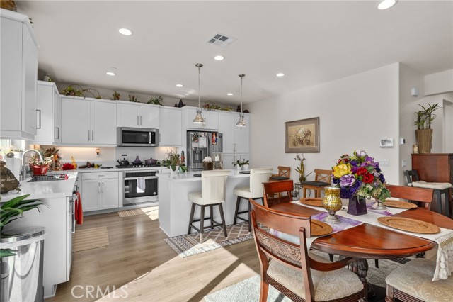 Detail Gallery Image 7 of 44 For 5246 Denali Ct, Fontana,  CA 92336 - 4 Beds | 4 Baths