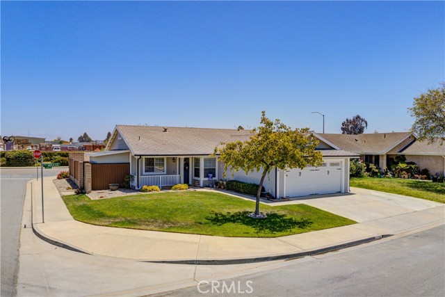 2130 Calle Mirasol, Santa Maria CA: https://media.crmls.org/medias/6d2dd400-b7a6-4fdb-a93e-dcd50e961a4f.jpg