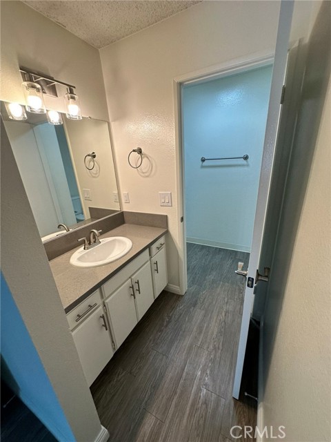 Detail Gallery Image 14 of 24 For 18225 Kingsdale Ave #207,  Redondo Beach,  CA 90278 - 3 Beds | 2 Baths