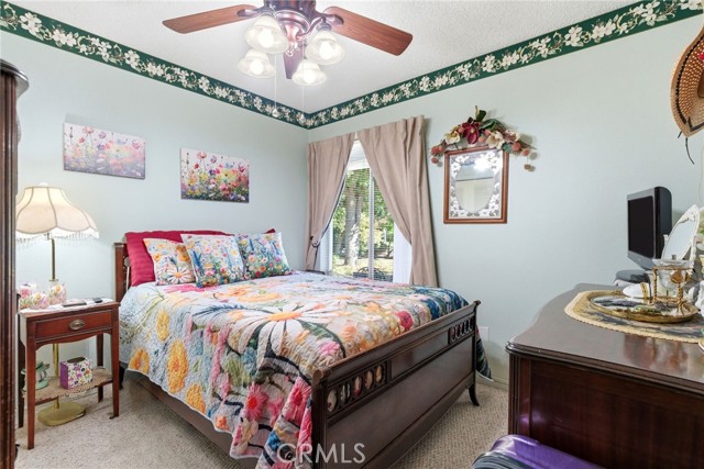 Detail Gallery Image 15 of 27 For 1927 S Chinowth St, Visalia,  CA 93277 - 3 Beds | 2 Baths