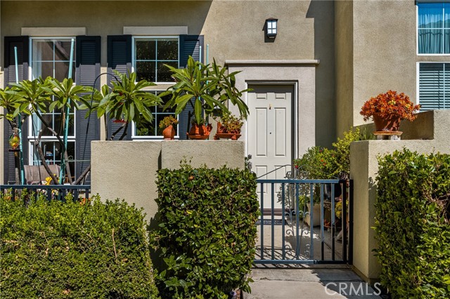 92 Chula Vista, Irvine CA: https://media.crmls.org/medias/6d2eae6f-598e-4f5b-98d8-95c8d79e08e9.jpg