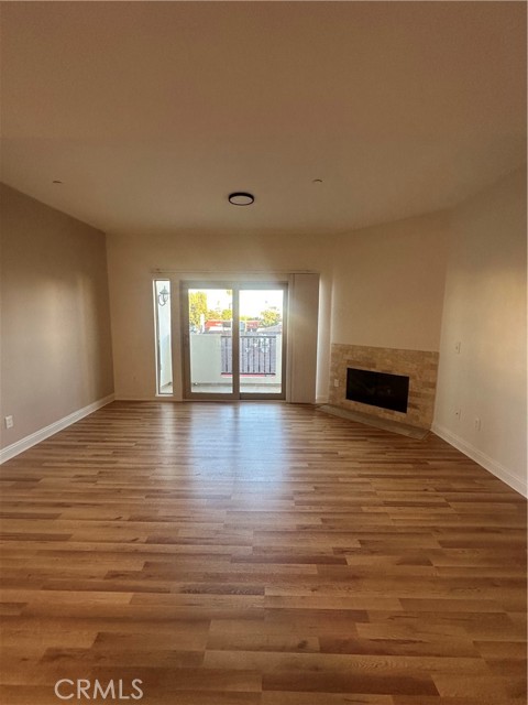 Detail Gallery Image 8 of 25 For 12916 Moorpark St #201,  Studio City,  CA 91406 - 3 Beds | 2 Baths