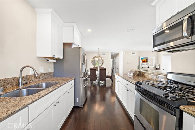 Detail Gallery Image 14 of 48 For 213 Monte Vista, San Clemente,  CA 92672 - 2 Beds | 2 Baths