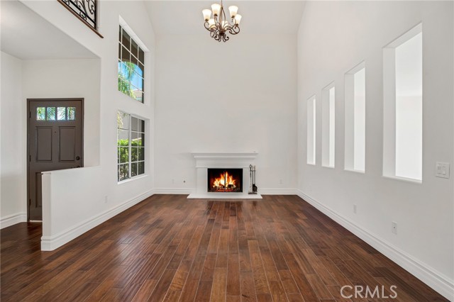19900 Mariposa Creek Way Way, Porter Ranch CA: https://media.crmls.org/medias/6d30b5f8-5919-4e99-9537-5b28625dce95.jpg