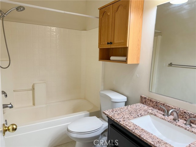 Detail Gallery Image 18 of 23 For 11515 Trinity Park Way, Bakersfield,  CA 93311 - 3 Beds | 2 Baths