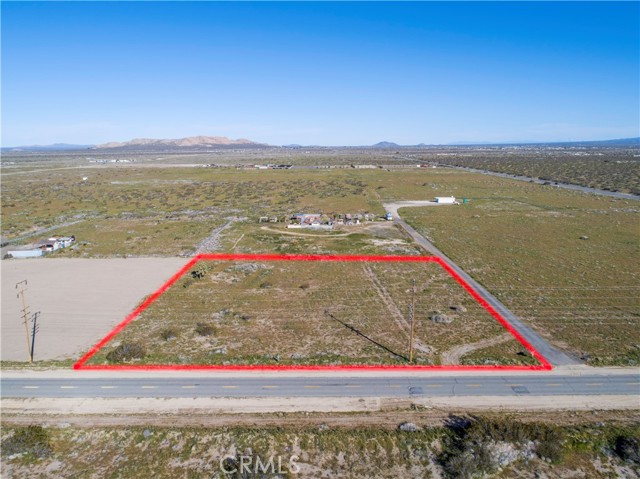 Detail Gallery Image 5 of 11 For 0 6, Sun Village,  CA 93543 - – Beds | – Baths