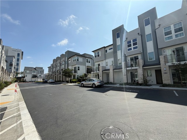 1118 W Bushell Street, Anaheim CA: https://media.crmls.org/medias/6d31830b-8eb1-4b51-9de9-929e7e12a113.jpg