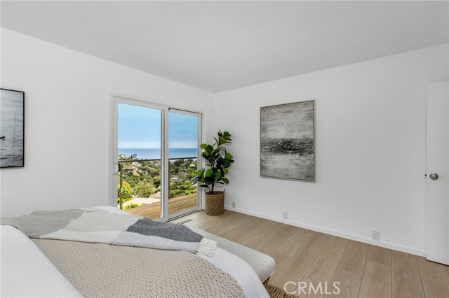 1385 Terrace Way, Laguna Beach CA: https://media.crmls.org/medias/6d339d76-0cf2-4608-af43-32f9dc0de1bd.jpg