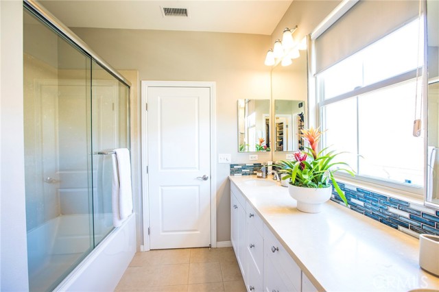 Detail Gallery Image 7 of 20 For 31 Shellbark #19,  Irvine,  CA 92618 - 2 Beds | 2/1 Baths