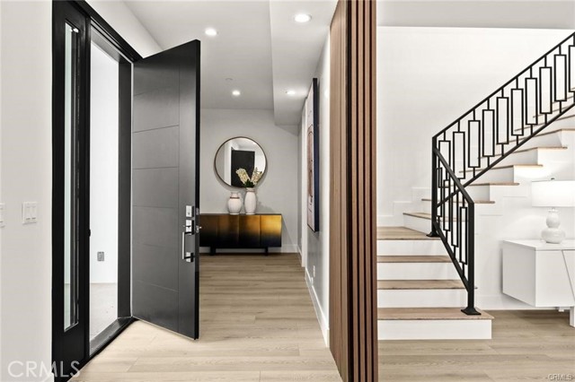 Detail Gallery Image 4 of 26 For 3815 Sycamore St, Pasadena,  CA 91107 - 5 Beds | 5/1 Baths
