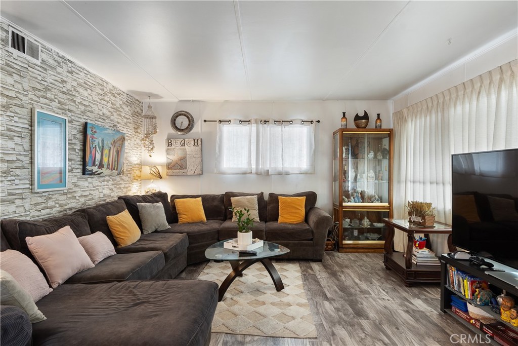 MLS #OC26158322 image #18
