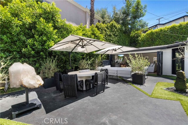 Detail Gallery Image 19 of 63 For 15117 Rayneta Dr, Sherman Oaks,  CA 91403 - 3 Beds | 2 Baths