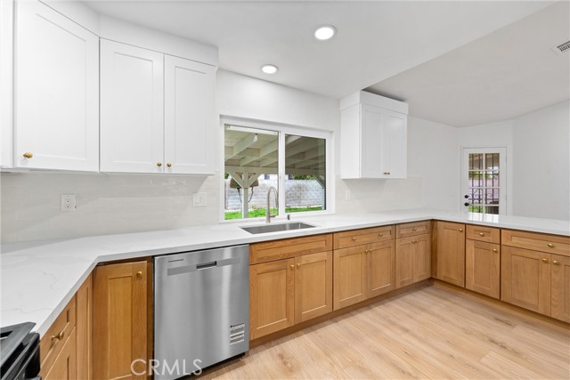 343 W Orchard Street, Rialto CA: https://media.crmls.org/medias/6d34fd0f-81af-4479-b9bd-cfa79c18b71d.jpg