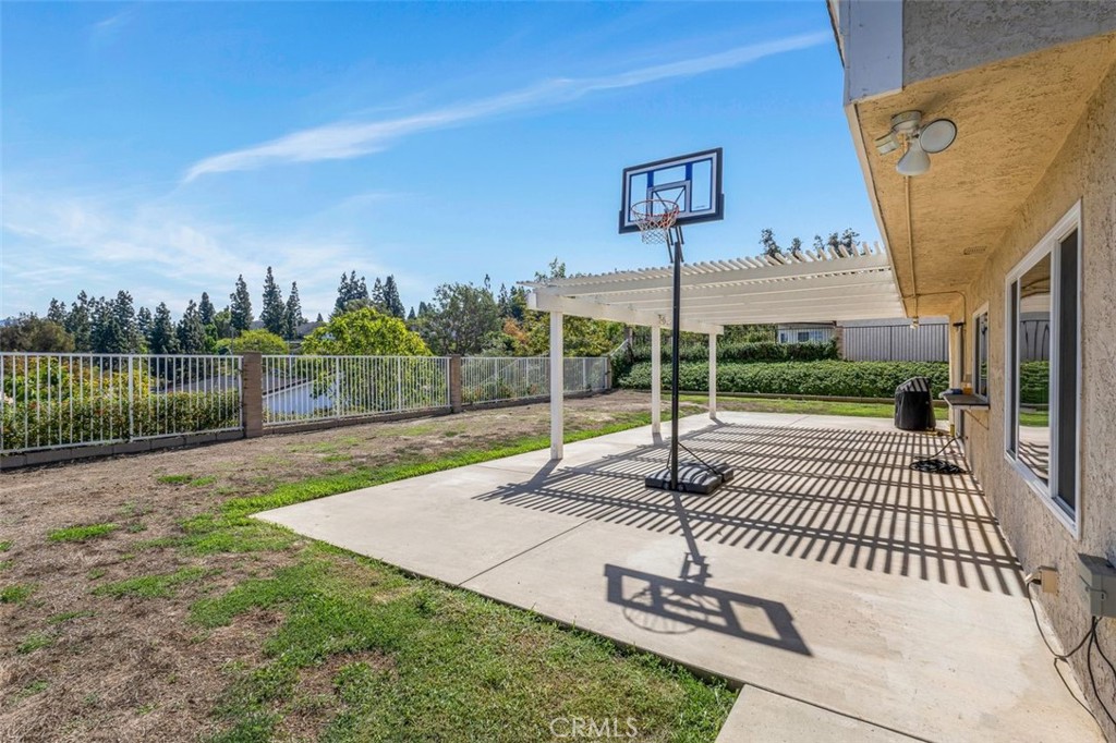 6d351dc5 E5bc 40bf Bf4a Ae45a87475e0