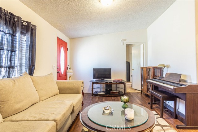 Detail Gallery Image 35 of 55 For 14411 Palmdale Rd #64,  Victorville,  CA 92392 - 3 Beds | 2 Baths