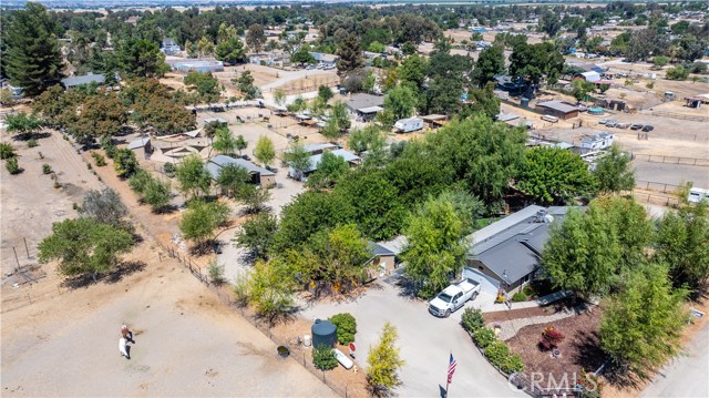 4225 Farousse Way, Paso Robles CA: https://media.crmls.org/medias/6d361ba4-60aa-4947-9677-9364d30f574f.jpg