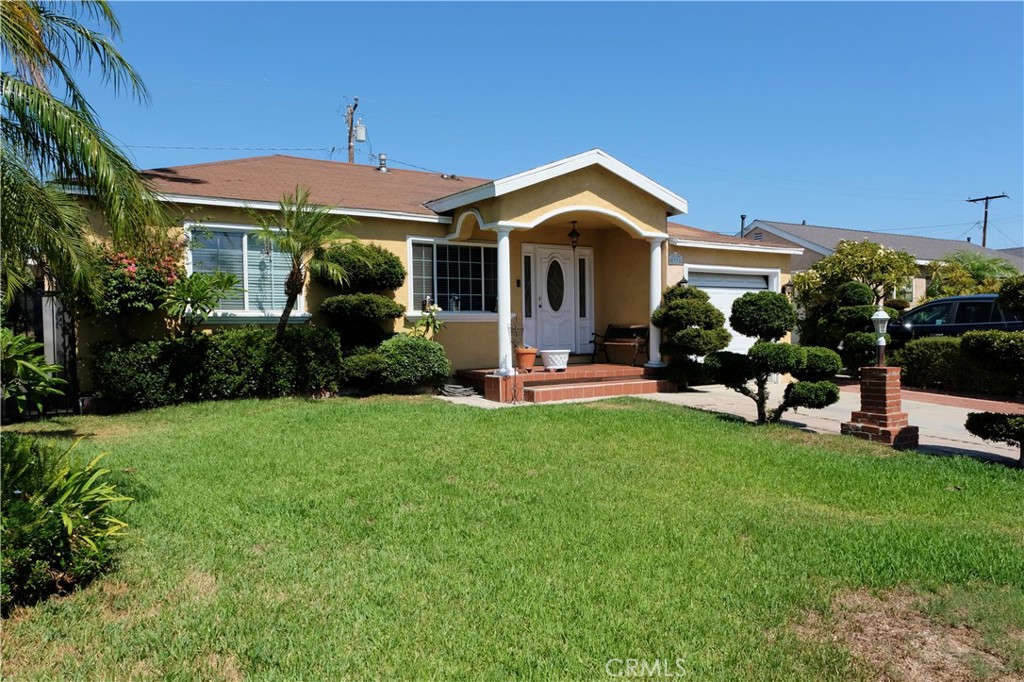 8331 Vista Del Rosa Street
