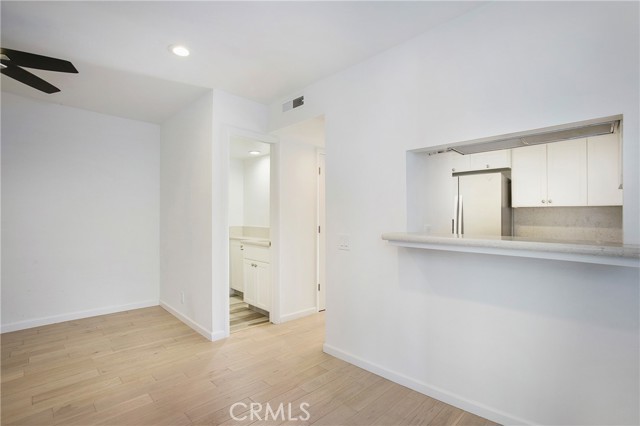 Detail Gallery Image 10 of 38 For 552 Cypress a,  Laguna Beach,  CA 92651 - 2 Beds | 2 Baths