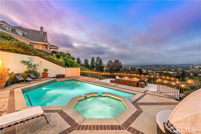 26126 Oroville Place, Laguna Hills CA: https://media.crmls.org/medias/6d3891fe-d37b-4456-947b-3c3633a5e8b5.jpg