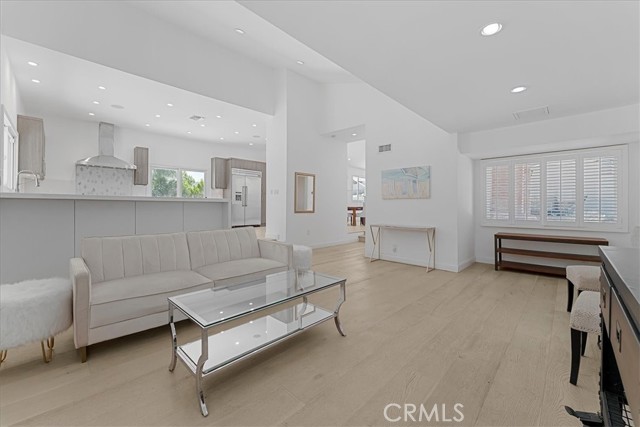 Image 13 of 39 For 23760 Oakfield Road